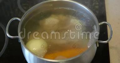 陶瓷灶用钢制炖锅煮牛肉汤